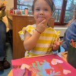 Tworzenie prac plastycznych według własnego pomysłu jest niezwykle ważne w rozwo…