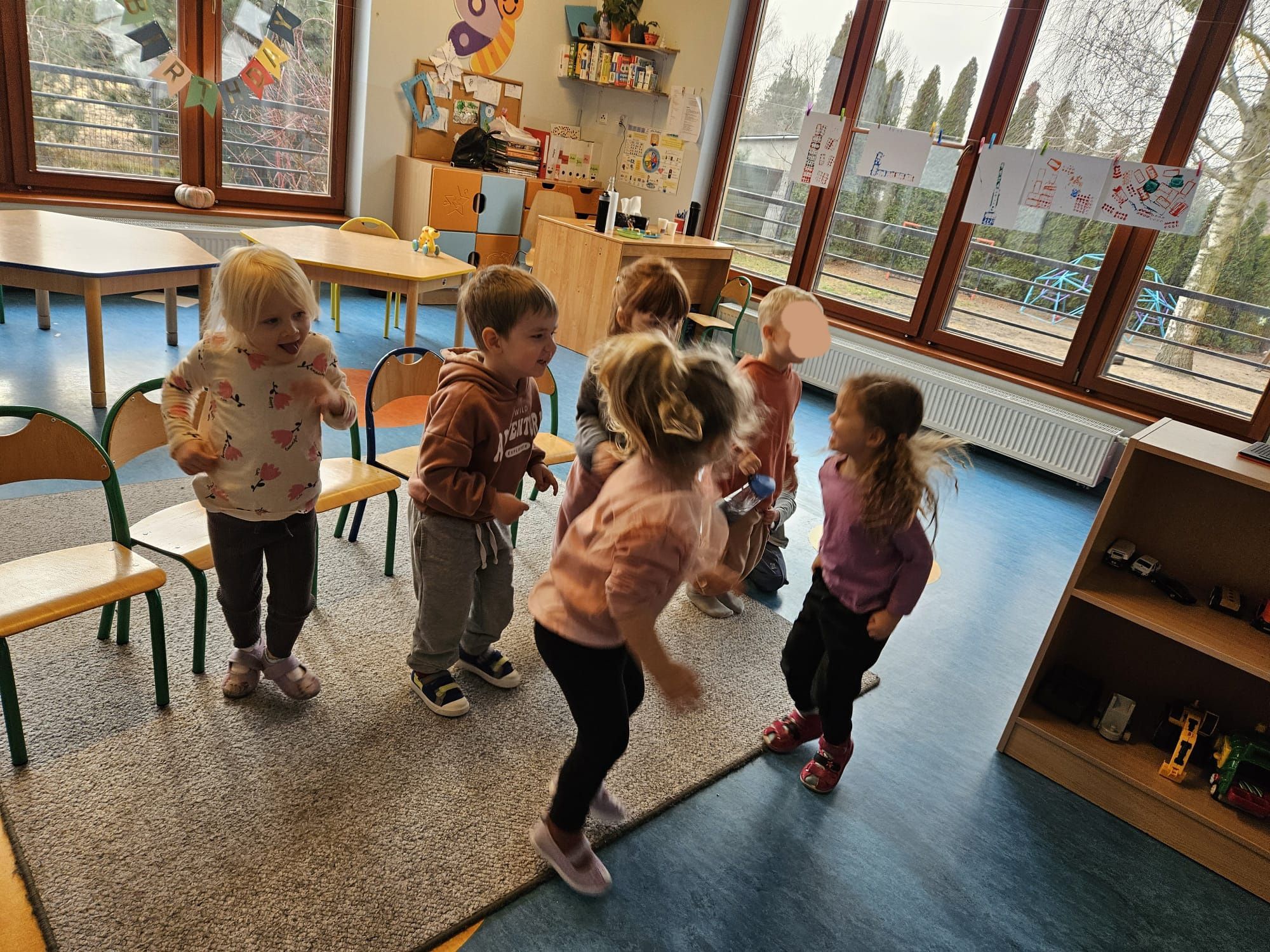 Dancing during english lesson with Chris :)...