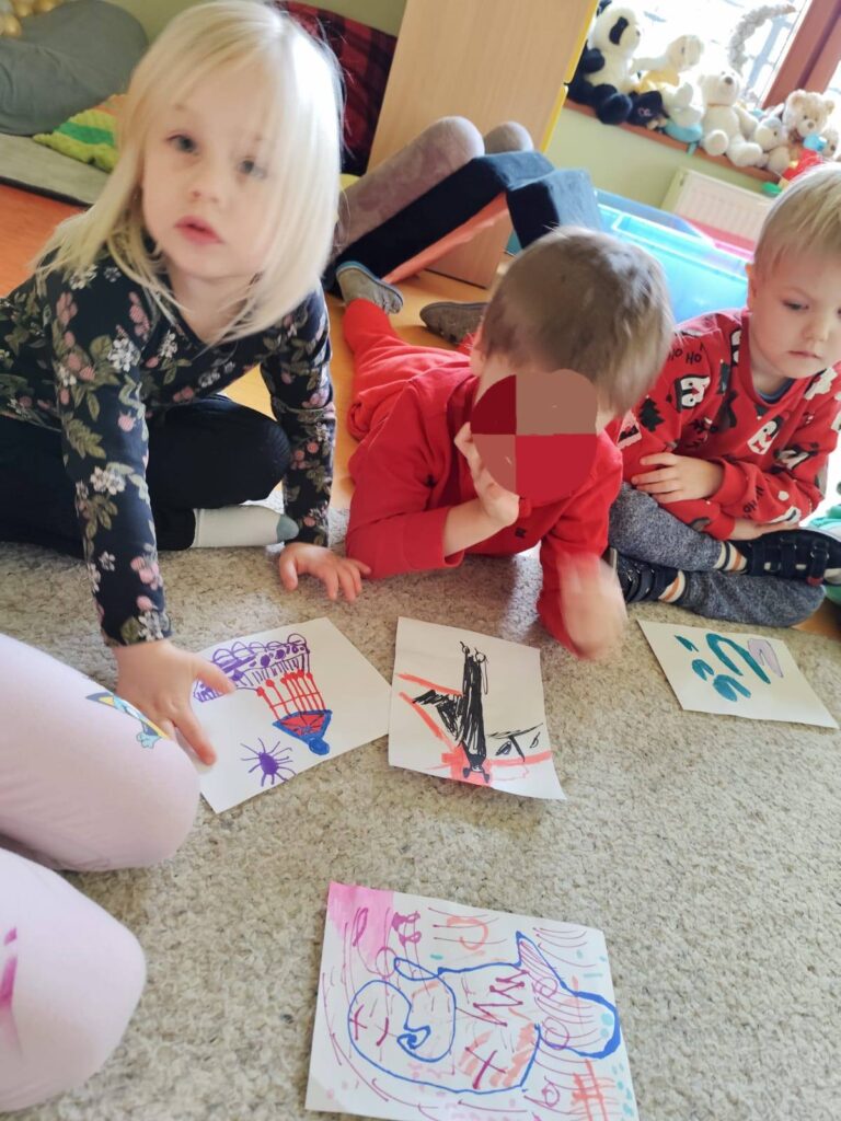 Dzień puzzli w Misiach. Każdy stworzył własne puzzle. Okazało się,