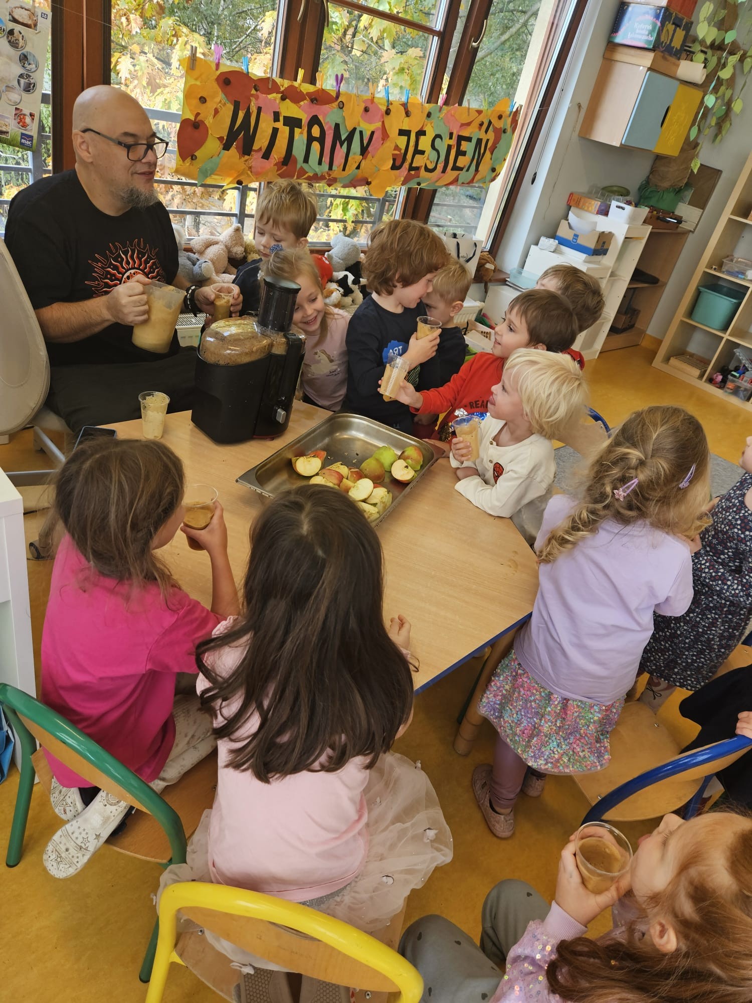 A dziś „Jeżyki postanowiły zrobić odstępstwo od jedzenia owo…