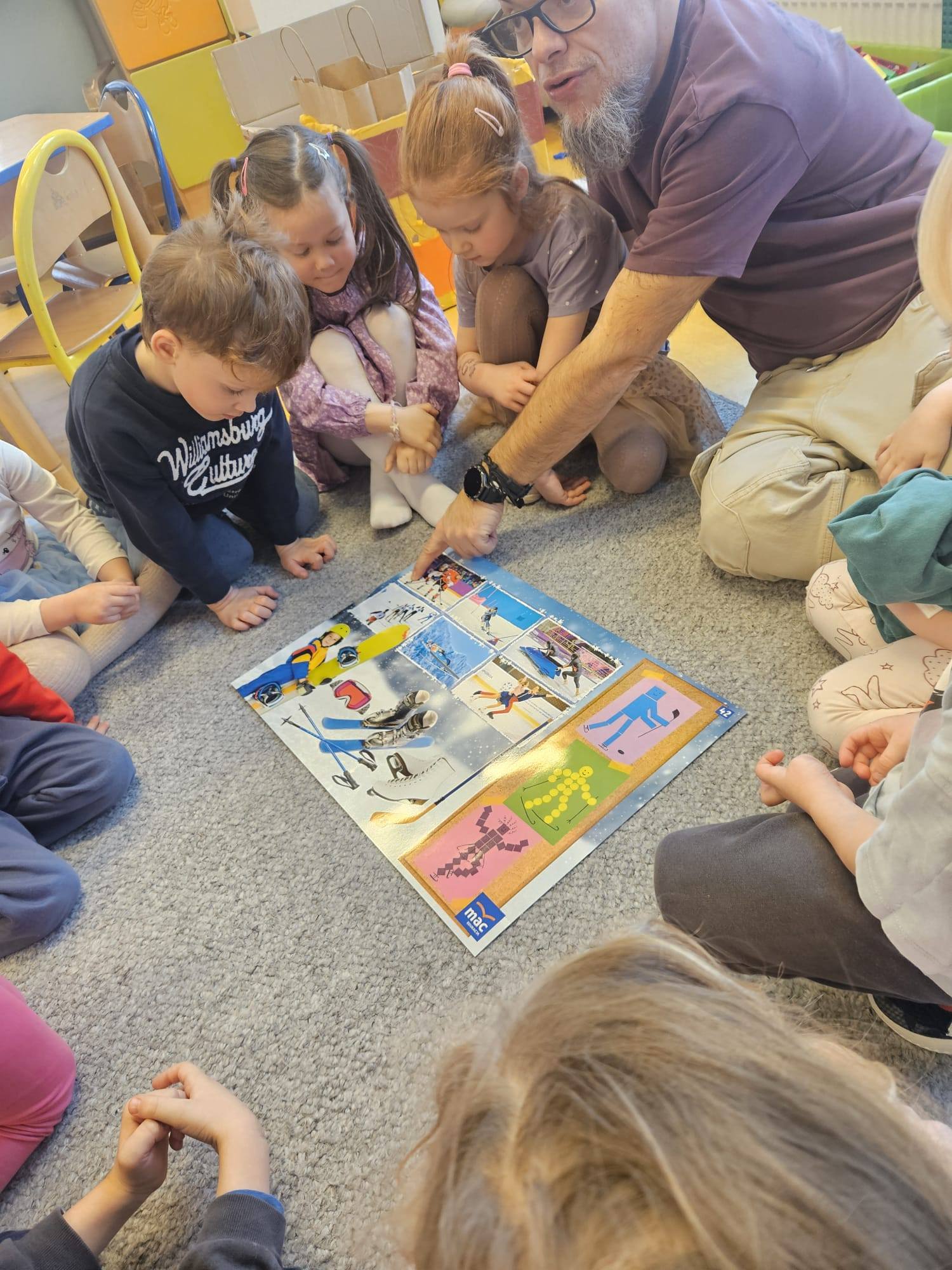 Podczas zajęć dydaktycznych mówiliśmy o zimowych sportach, k…